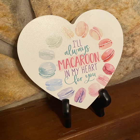 Valentine’s Day Macaroon Heart Sign, “I’ll Always Macaroon In My Heart For You” - Picture 9 of 15